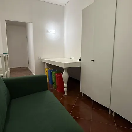 A I R House